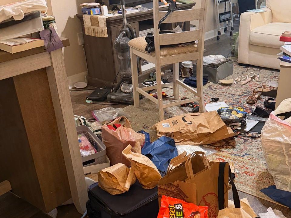 Houston living room before cleaning by Texas Nova Cleaning
